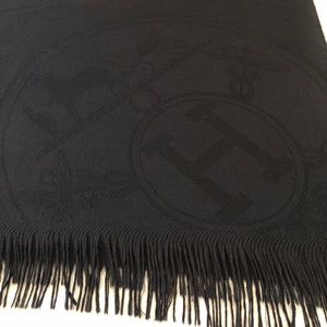 Hermès black  Libris Stole Shawl